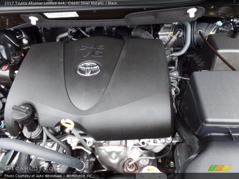 Classic Silver Metallic / Black 2017 Toyota 4Runner Limited 4x4