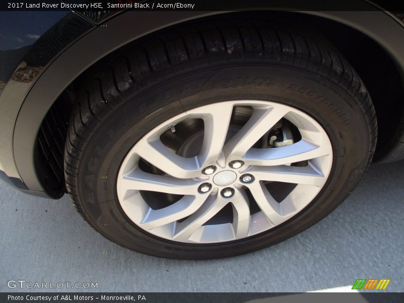 Santorini Black / Acorn/Ebony 2017 Land Rover Discovery HSE