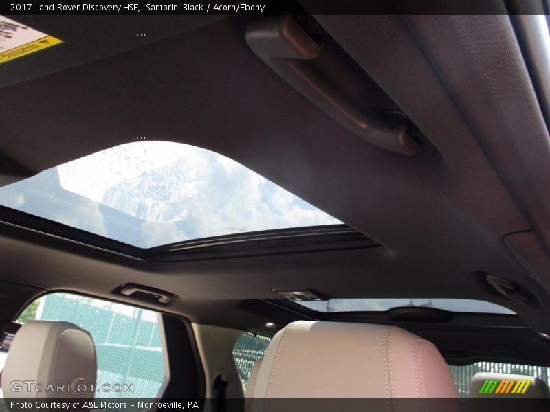Santorini Black / Acorn/Ebony 2017 Land Rover Discovery HSE