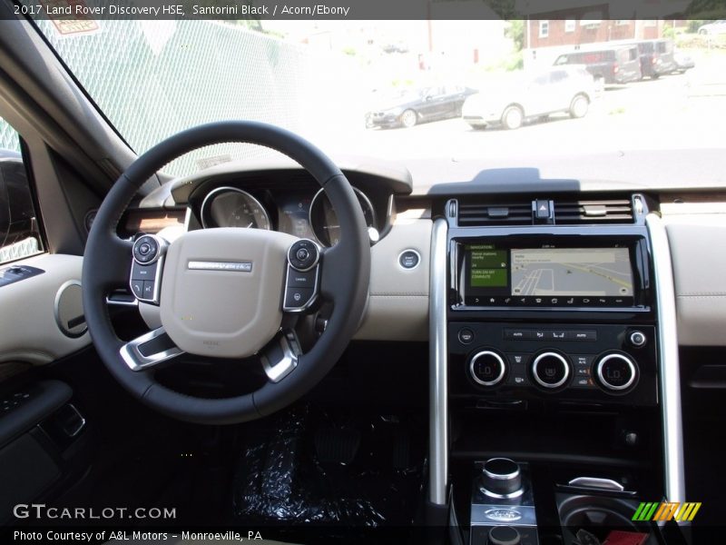 Santorini Black / Acorn/Ebony 2017 Land Rover Discovery HSE