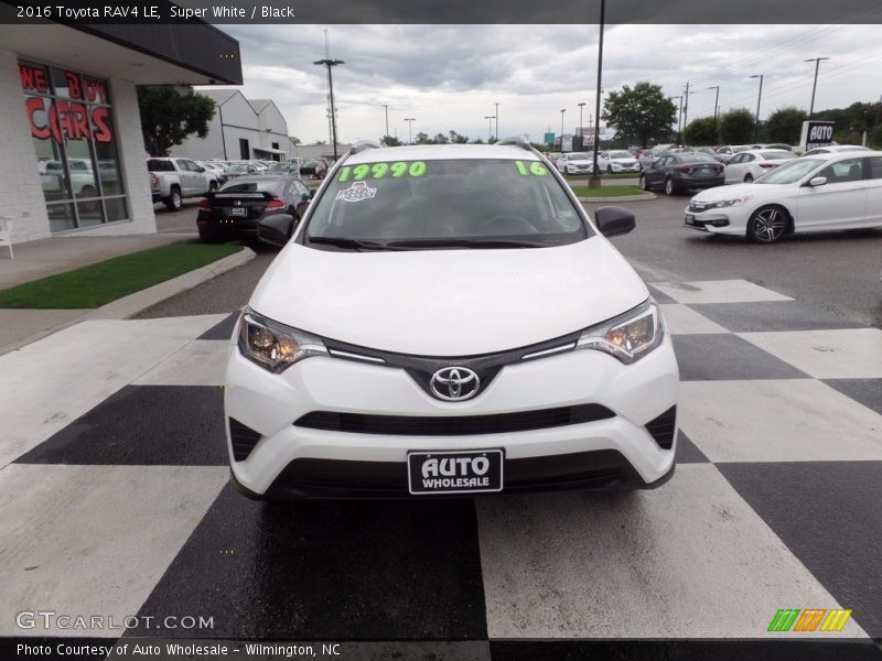 Super White / Black 2016 Toyota RAV4 LE