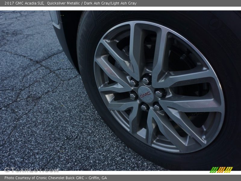 Quicksilver Metallic / Dark Ash Gray/Light Ash Gray 2017 GMC Acadia SLE