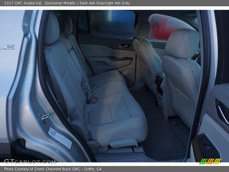 Quicksilver Metallic / Dark Ash Gray/Light Ash Gray 2017 GMC Acadia SLE