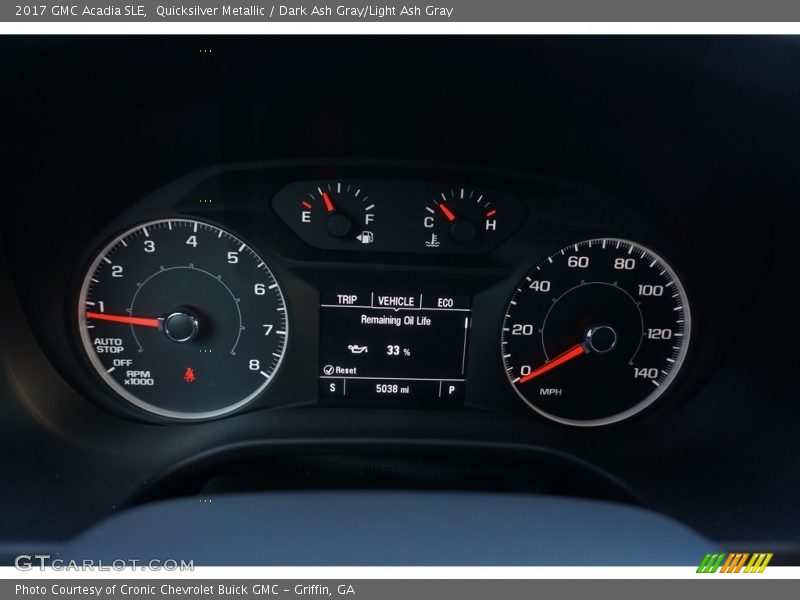 Quicksilver Metallic / Dark Ash Gray/Light Ash Gray 2017 GMC Acadia SLE