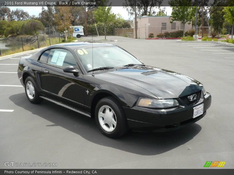 Black / Dark Charcoal 2001 Ford Mustang V6 Coupe