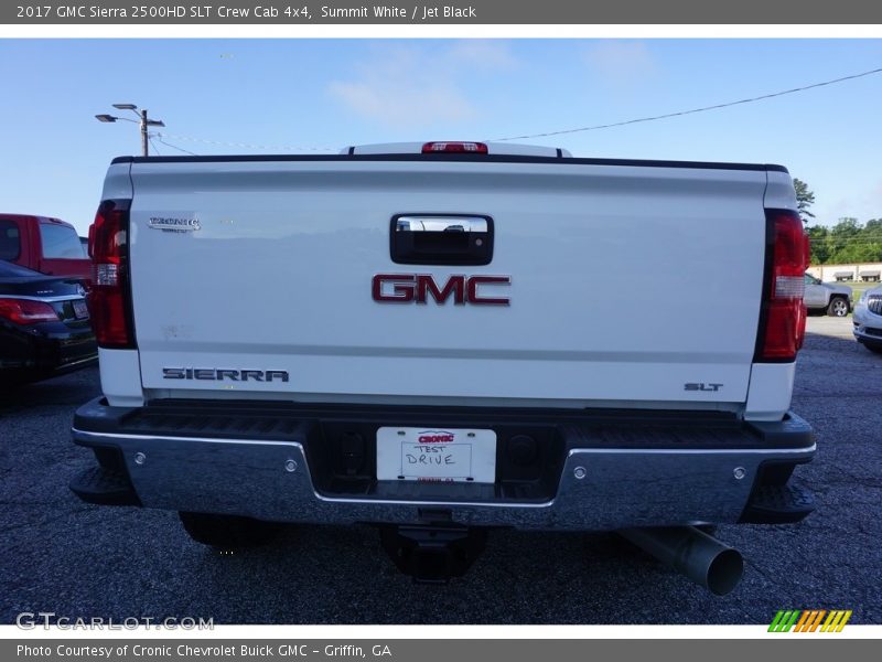 Summit White / Jet Black 2017 GMC Sierra 2500HD SLT Crew Cab 4x4
