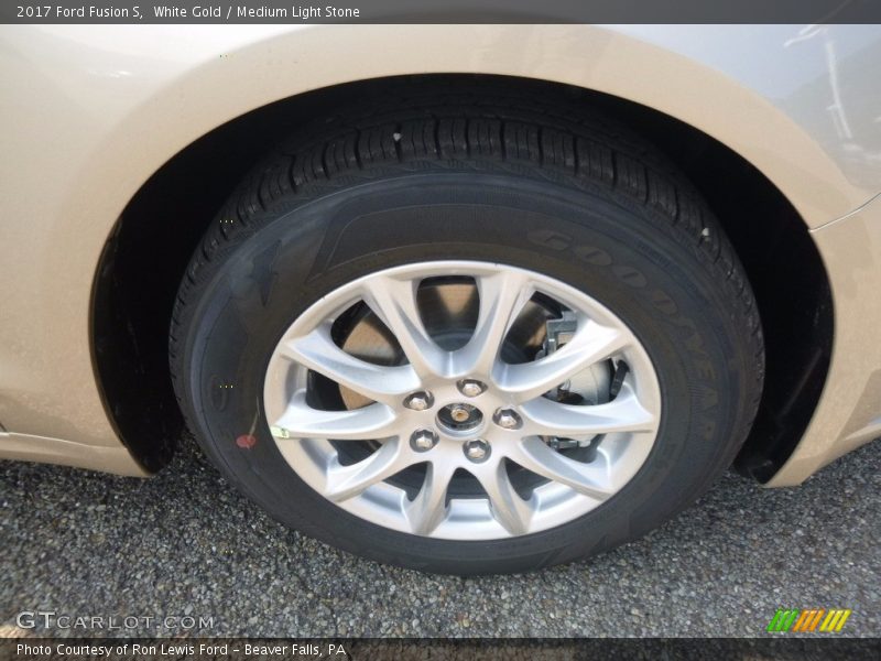 White Gold / Medium Light Stone 2017 Ford Fusion S