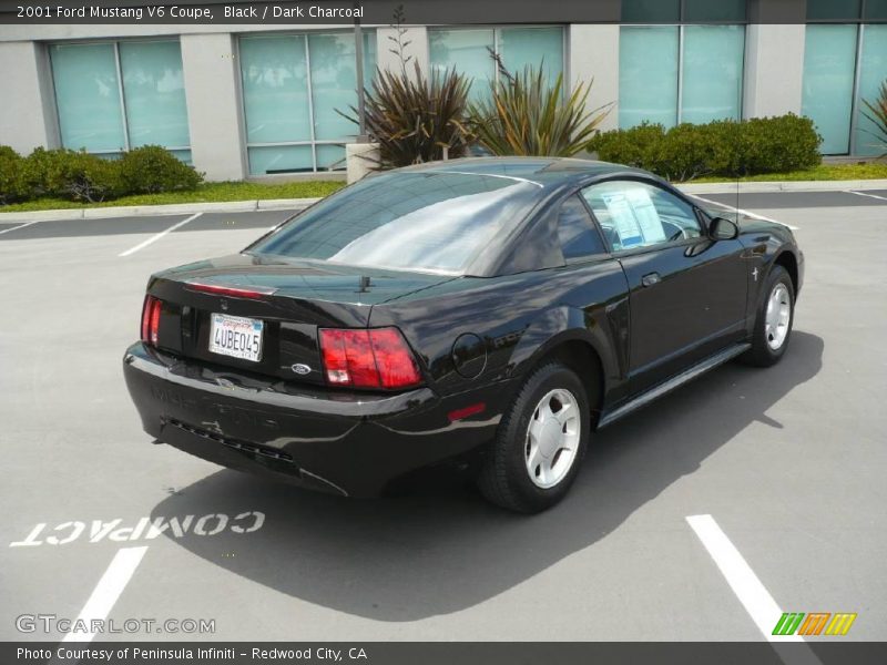 Black / Dark Charcoal 2001 Ford Mustang V6 Coupe