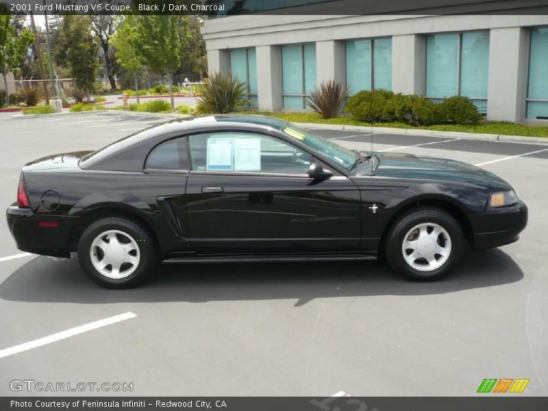 Black / Dark Charcoal 2001 Ford Mustang V6 Coupe