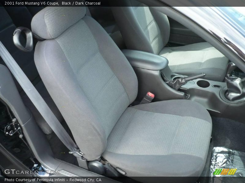 Black / Dark Charcoal 2001 Ford Mustang V6 Coupe