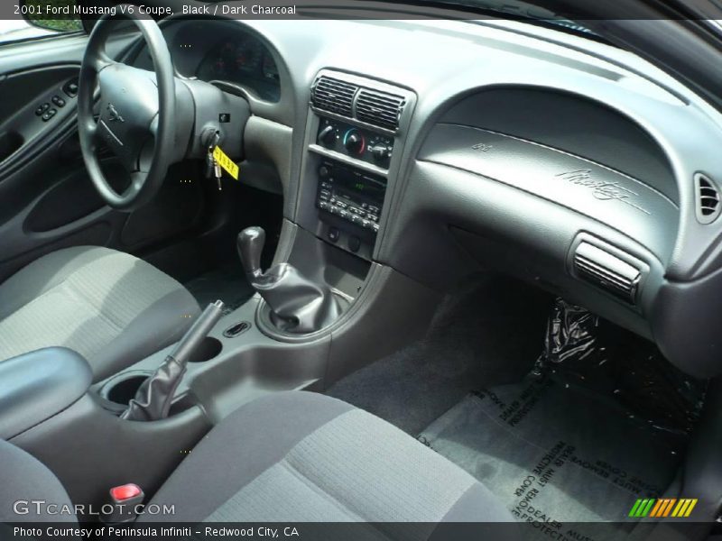 Black / Dark Charcoal 2001 Ford Mustang V6 Coupe