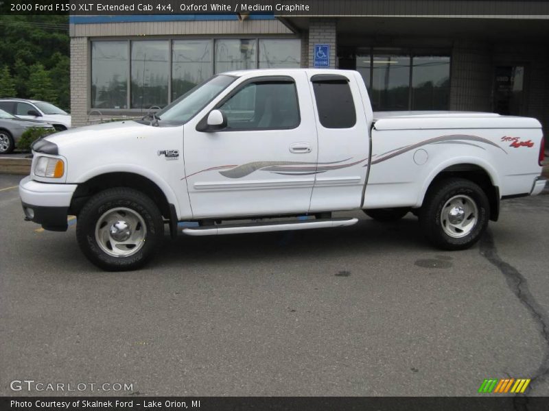 Oxford White / Medium Graphite 2000 Ford F150 XLT Extended Cab 4x4