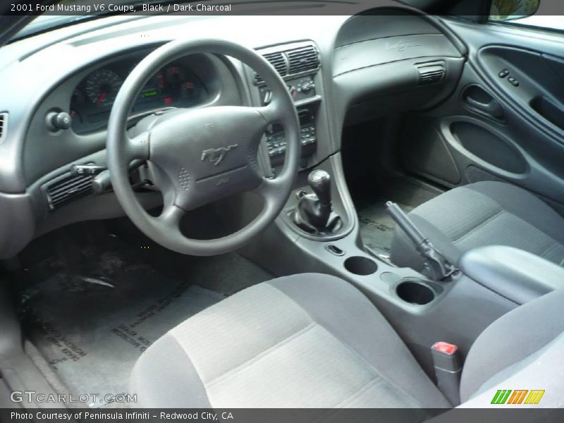 Black / Dark Charcoal 2001 Ford Mustang V6 Coupe