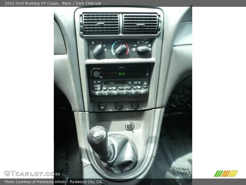 Black / Dark Charcoal 2001 Ford Mustang V6 Coupe