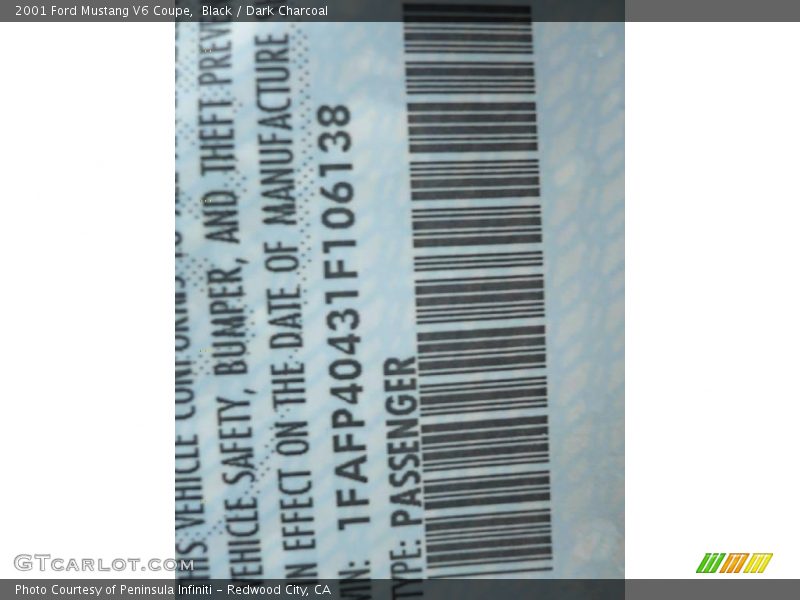 Black / Dark Charcoal 2001 Ford Mustang V6 Coupe
