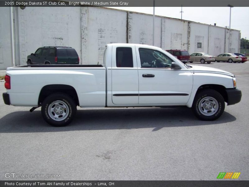 Bright White / Medium Slate Gray 2005 Dodge Dakota ST Club Cab