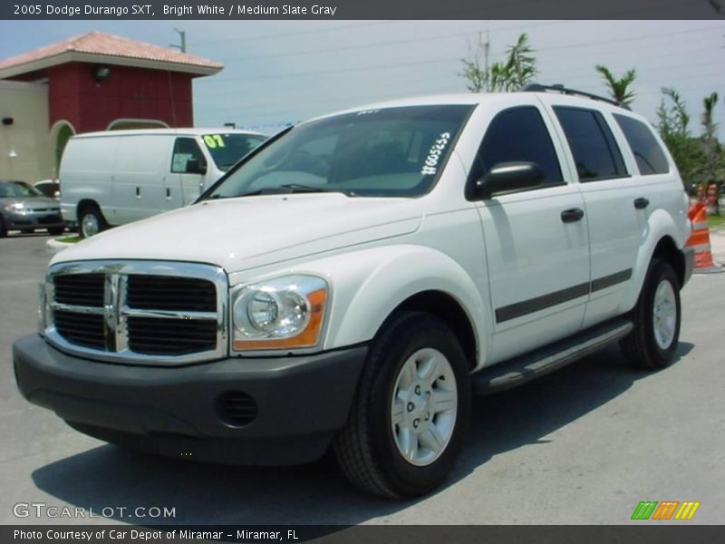 Bright White / Medium Slate Gray 2005 Dodge Durango SXT