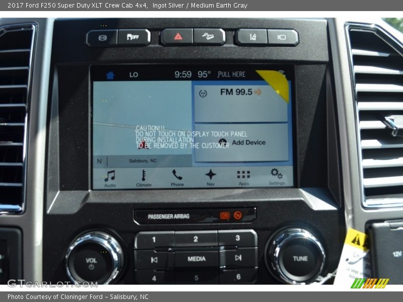 Ingot Silver / Medium Earth Gray 2017 Ford F250 Super Duty XLT Crew Cab 4x4
