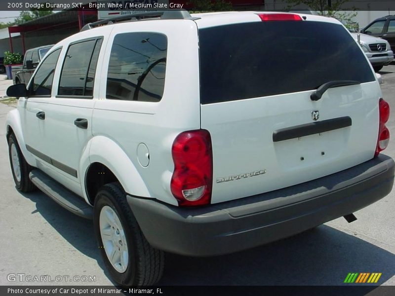 Bright White / Medium Slate Gray 2005 Dodge Durango SXT