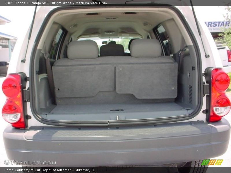 Bright White / Medium Slate Gray 2005 Dodge Durango SXT