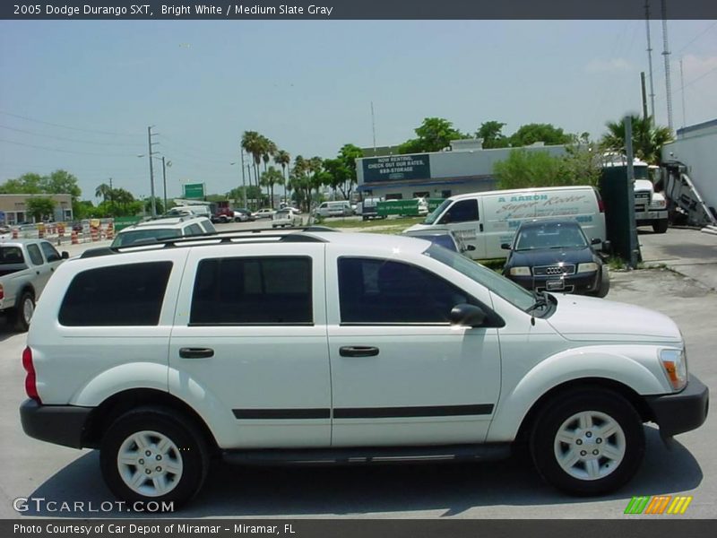 Bright White / Medium Slate Gray 2005 Dodge Durango SXT