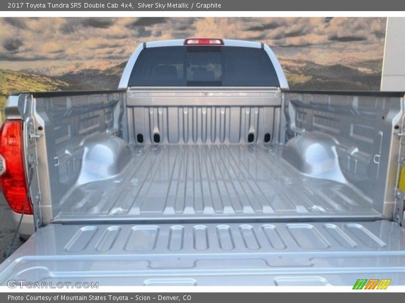 Silver Sky Metallic / Graphite 2017 Toyota Tundra SR5 Double Cab 4x4