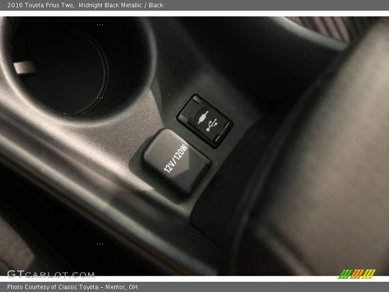 Midnight Black Metallic / Black 2016 Toyota Prius Two