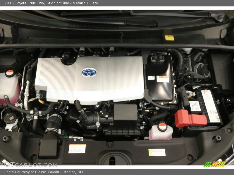 Midnight Black Metallic / Black 2016 Toyota Prius Two