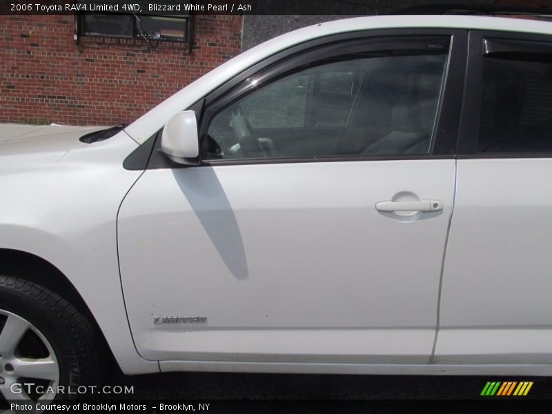 Blizzard White Pearl / Ash 2006 Toyota RAV4 Limited 4WD
