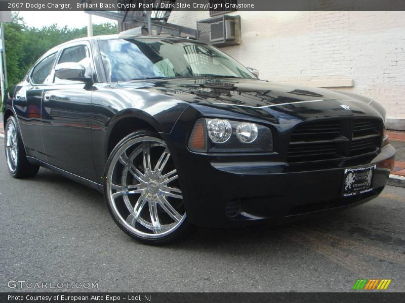Brilliant Black Crystal Pearl / Dark Slate Gray/Light Graystone 2007 Dodge Charger