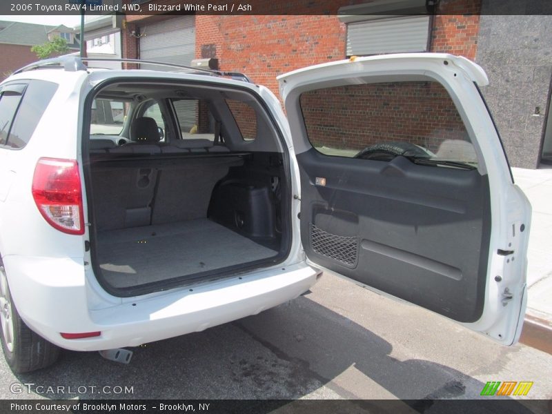 Blizzard White Pearl / Ash 2006 Toyota RAV4 Limited 4WD