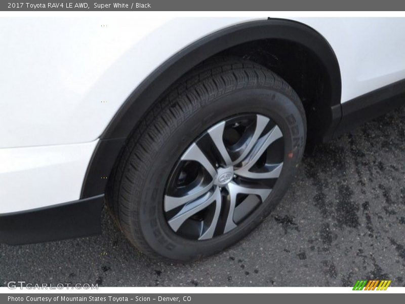 Super White / Black 2017 Toyota RAV4 LE AWD