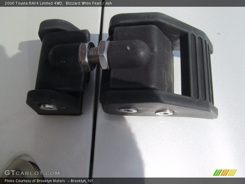 Blizzard White Pearl / Ash 2006 Toyota RAV4 Limited 4WD