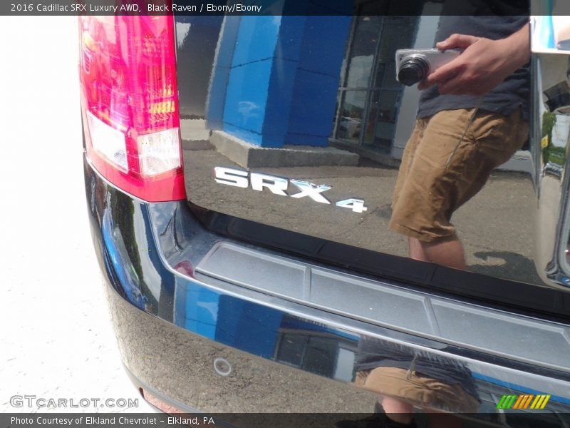 Black Raven / Ebony/Ebony 2016 Cadillac SRX Luxury AWD