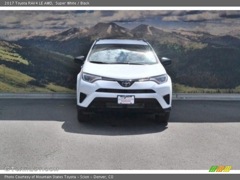 Super White / Black 2017 Toyota RAV4 LE AWD