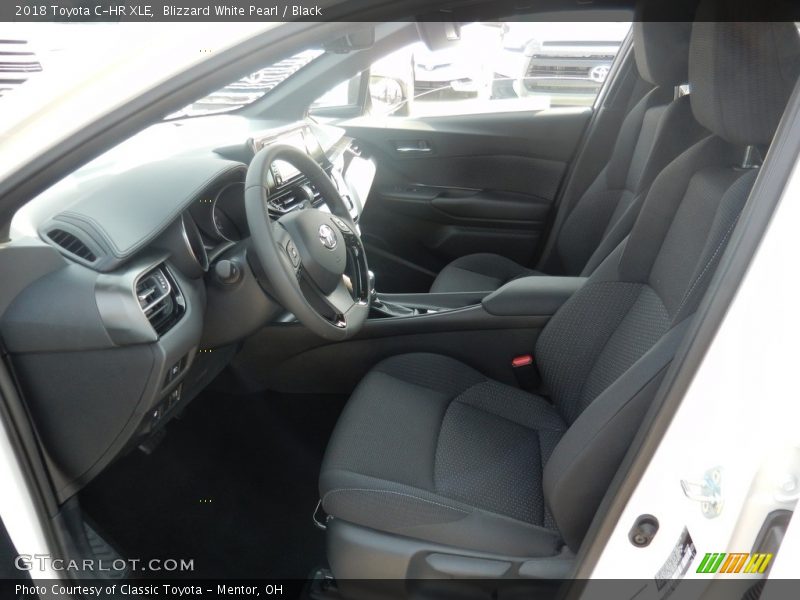 Blizzard White Pearl / Black 2018 Toyota C-HR XLE