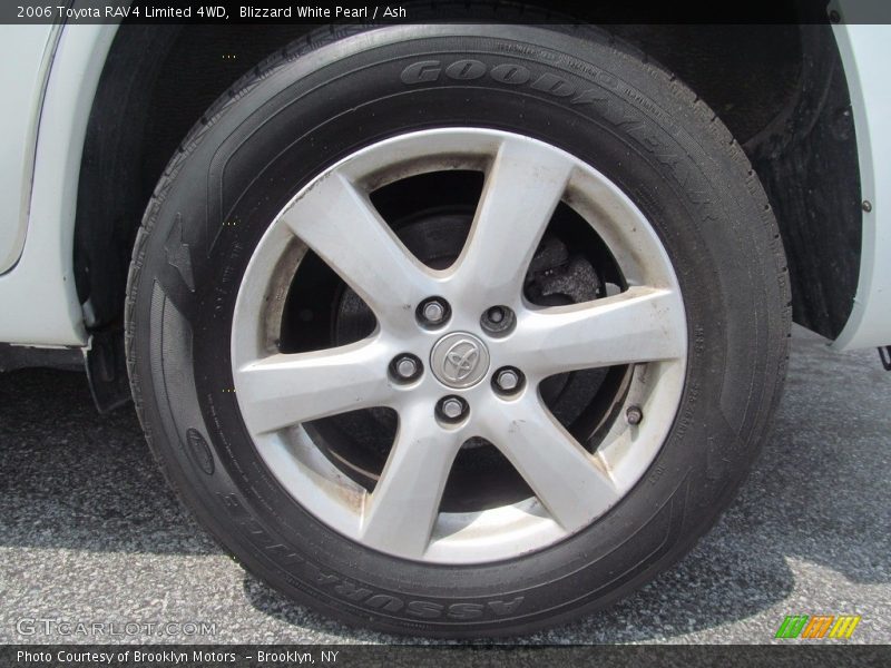 Blizzard White Pearl / Ash 2006 Toyota RAV4 Limited 4WD