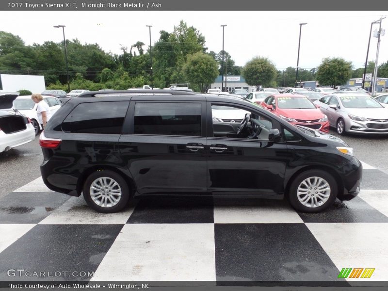 Midnight Black Metallic / Ash 2017 Toyota Sienna XLE