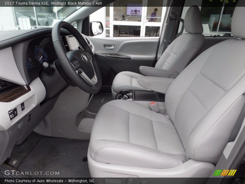 Midnight Black Metallic / Ash 2017 Toyota Sienna XLE