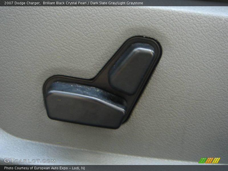 Brilliant Black Crystal Pearl / Dark Slate Gray/Light Graystone 2007 Dodge Charger