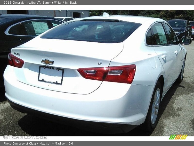 Summit White / Jet Black 2018 Chevrolet Malibu LT