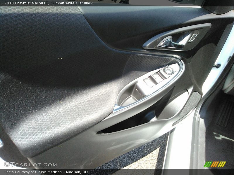 Summit White / Jet Black 2018 Chevrolet Malibu LT