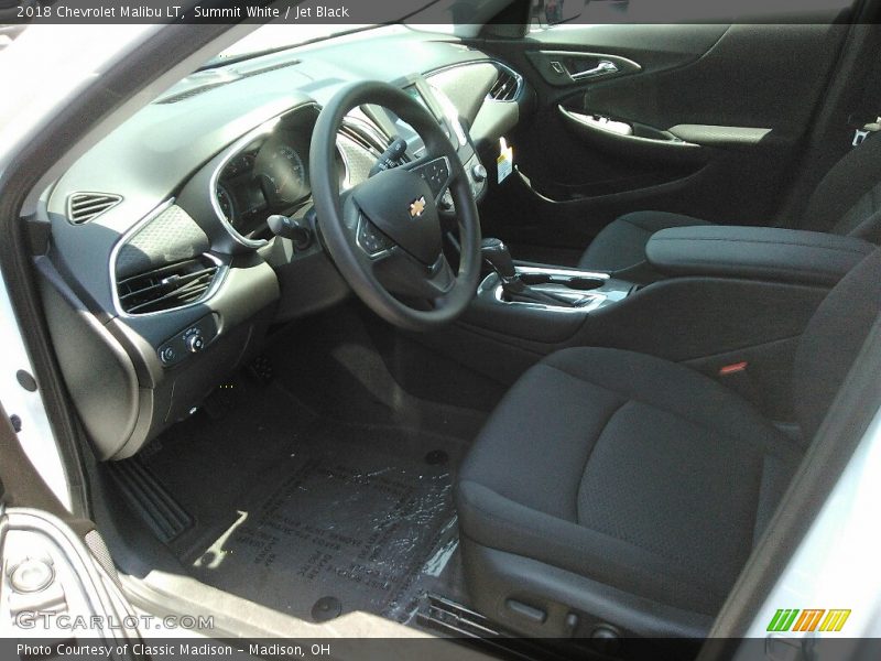 Summit White / Jet Black 2018 Chevrolet Malibu LT
