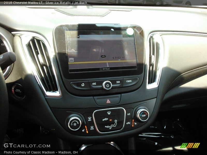 Silver Ice Metallic / Jet Black 2018 Chevrolet Malibu LT