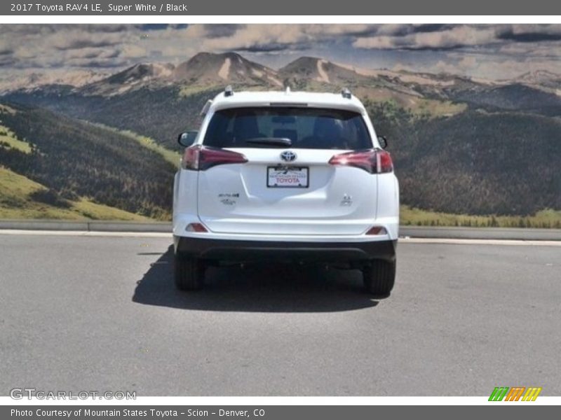 Super White / Black 2017 Toyota RAV4 LE