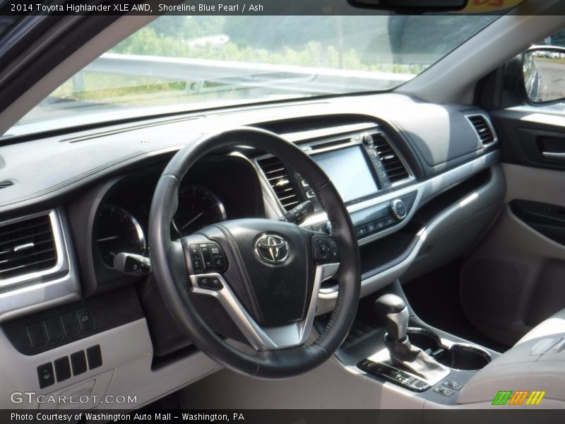 Shoreline Blue Pearl / Ash 2014 Toyota Highlander XLE AWD