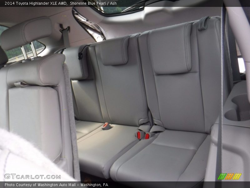 Shoreline Blue Pearl / Ash 2014 Toyota Highlander XLE AWD