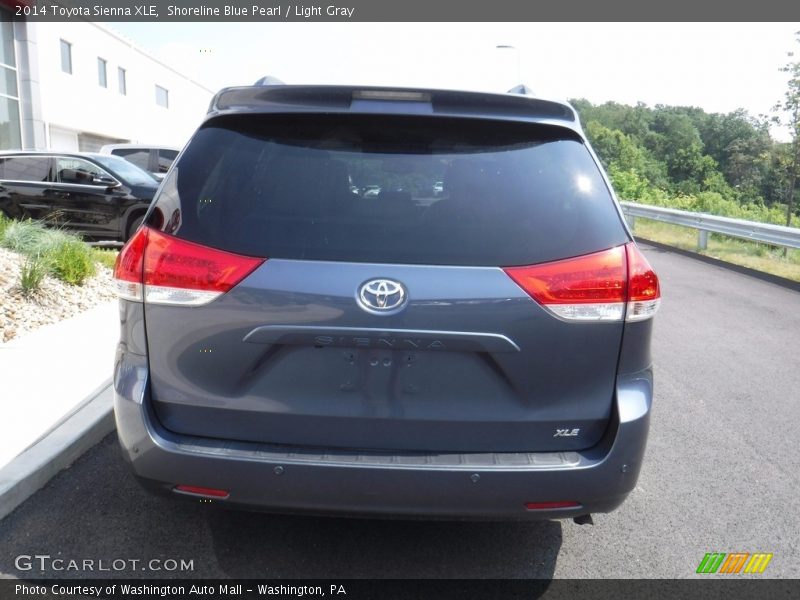 Shoreline Blue Pearl / Light Gray 2014 Toyota Sienna XLE