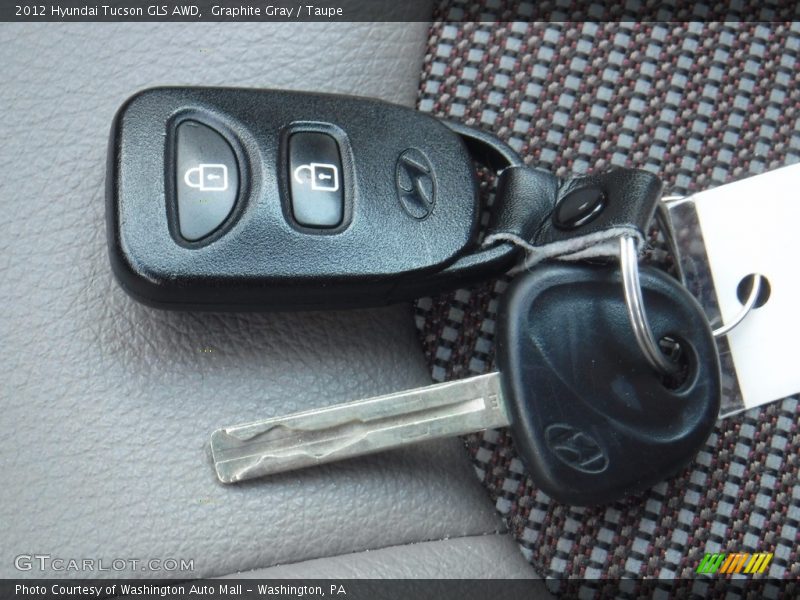 Graphite Gray / Taupe 2012 Hyundai Tucson GLS AWD