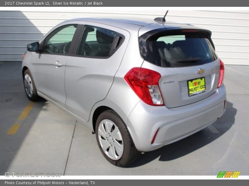 Silver Ice Metallic / Jet Black 2017 Chevrolet Spark LS